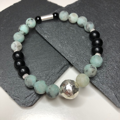 Kiwi Jasper, Onyx and Karen Silver Stretch Bracelet | SilverTales | Hand Crafted Jewellery